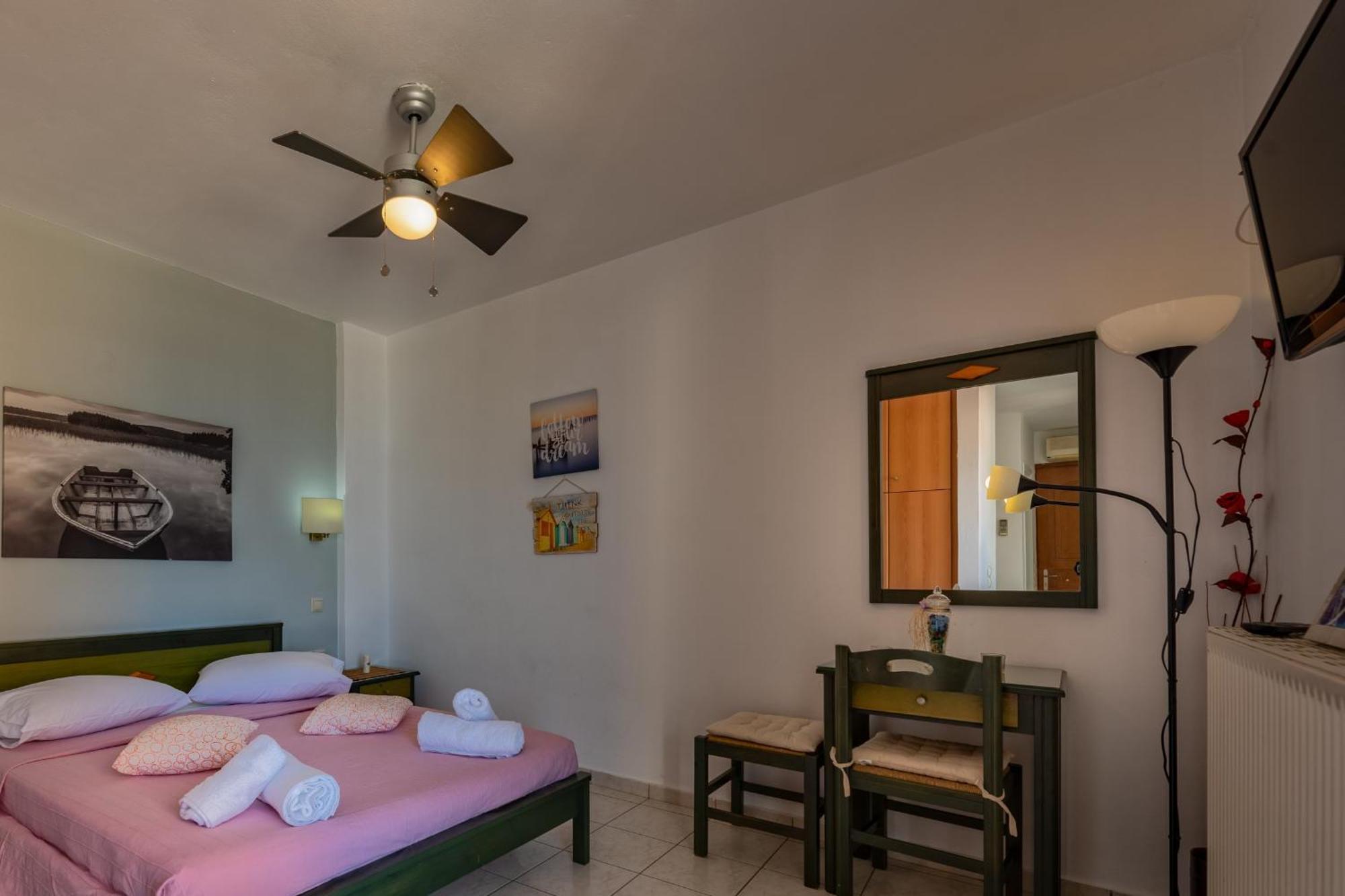 Seafront Spirit Suites Città di Zante Esterno foto