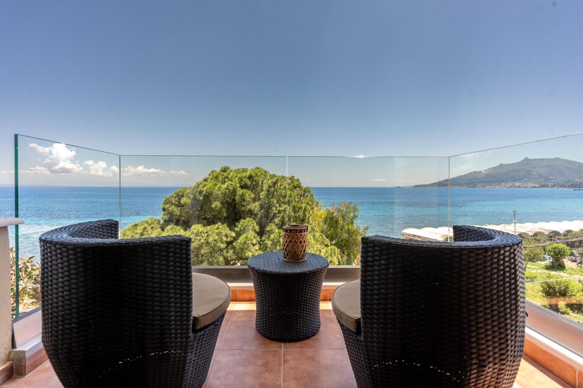 Seafront Spirit Suites Città di Zante Esterno foto