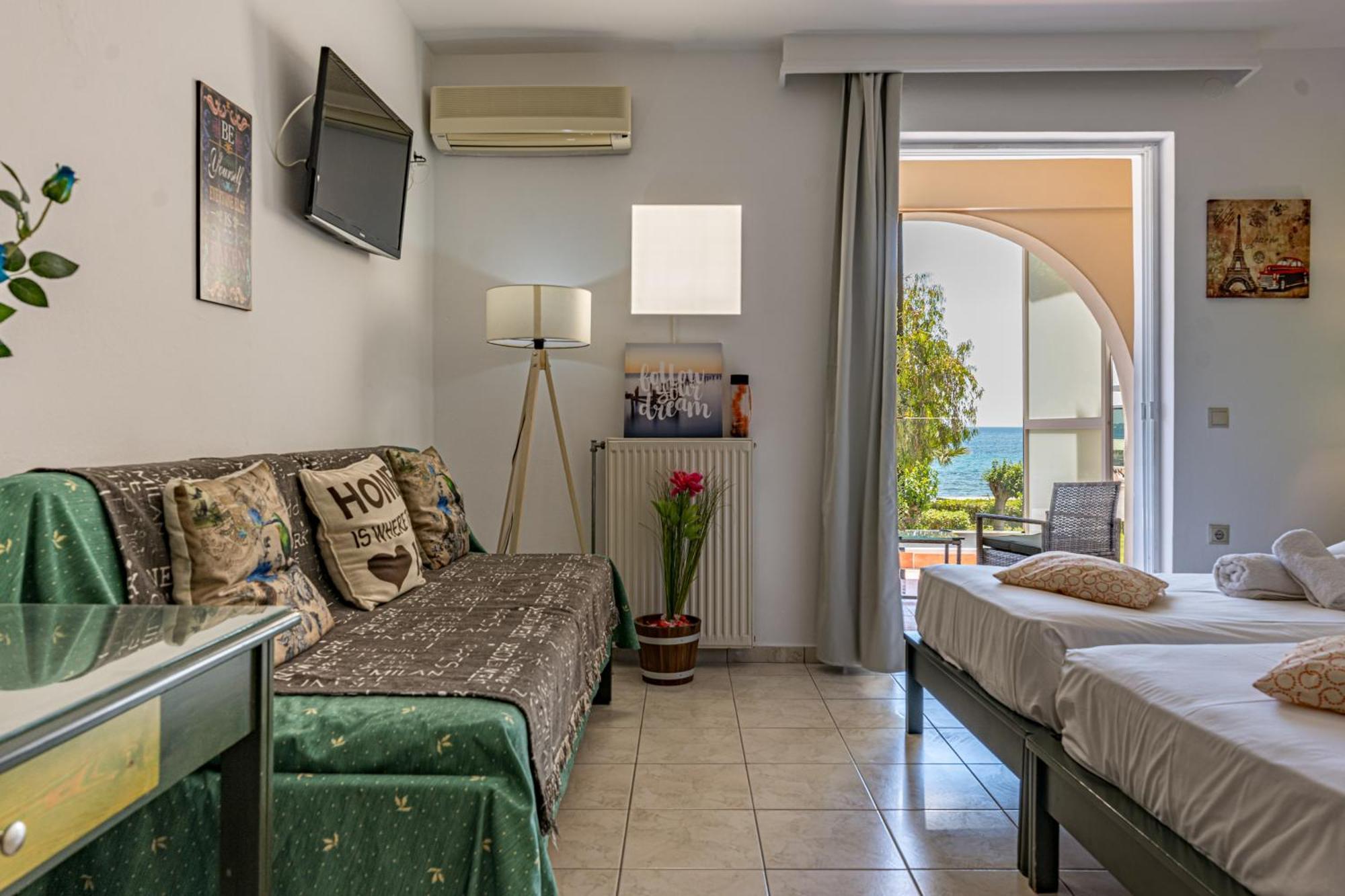 Seafront Spirit Suites Città di Zante Esterno foto